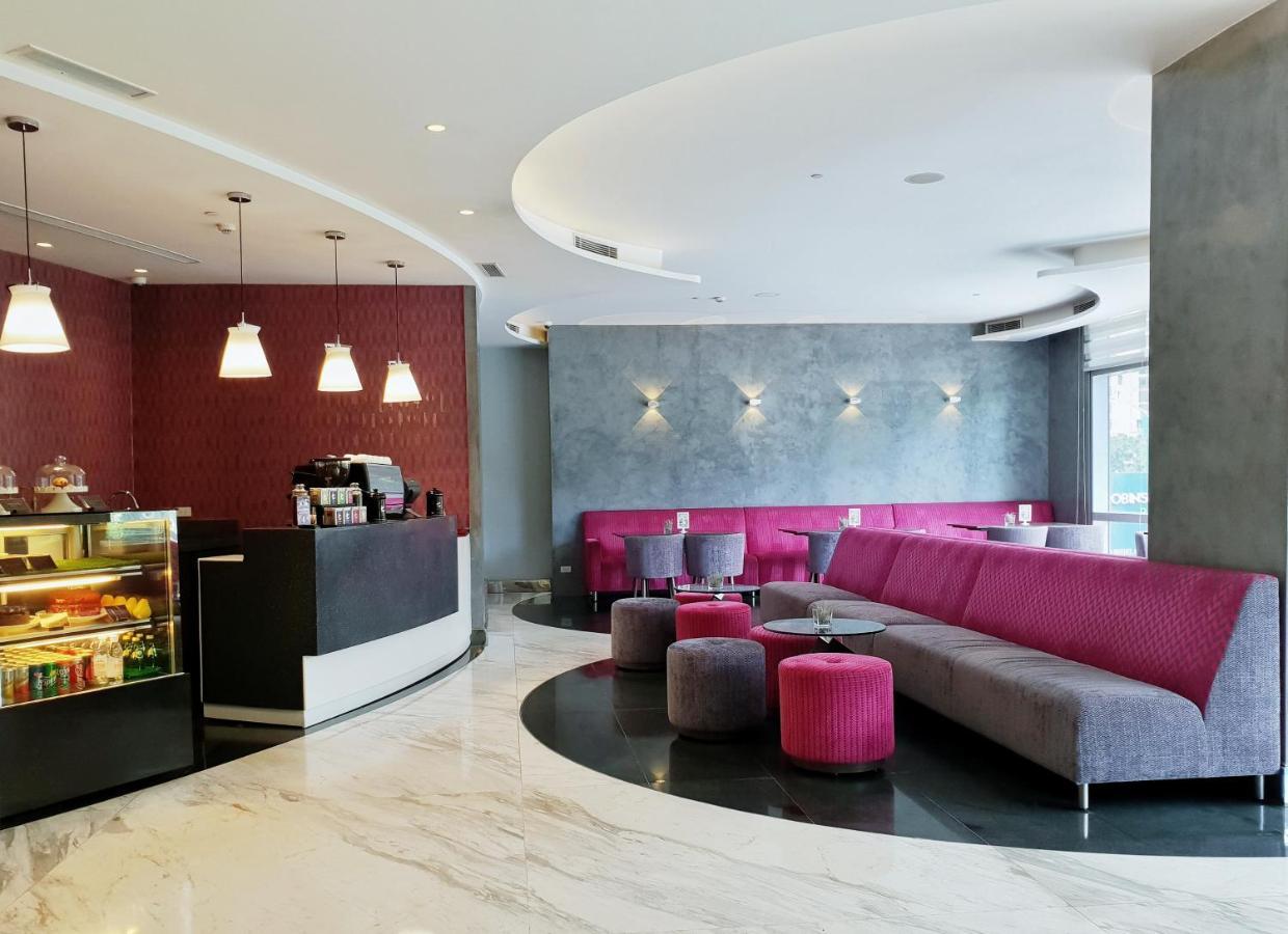 Pasig City Wynwood Hotel מראה חיצוני תמונה