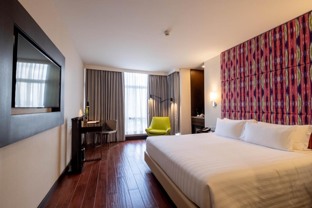 Pasig City Wynwood Hotel מראה חיצוני תמונה