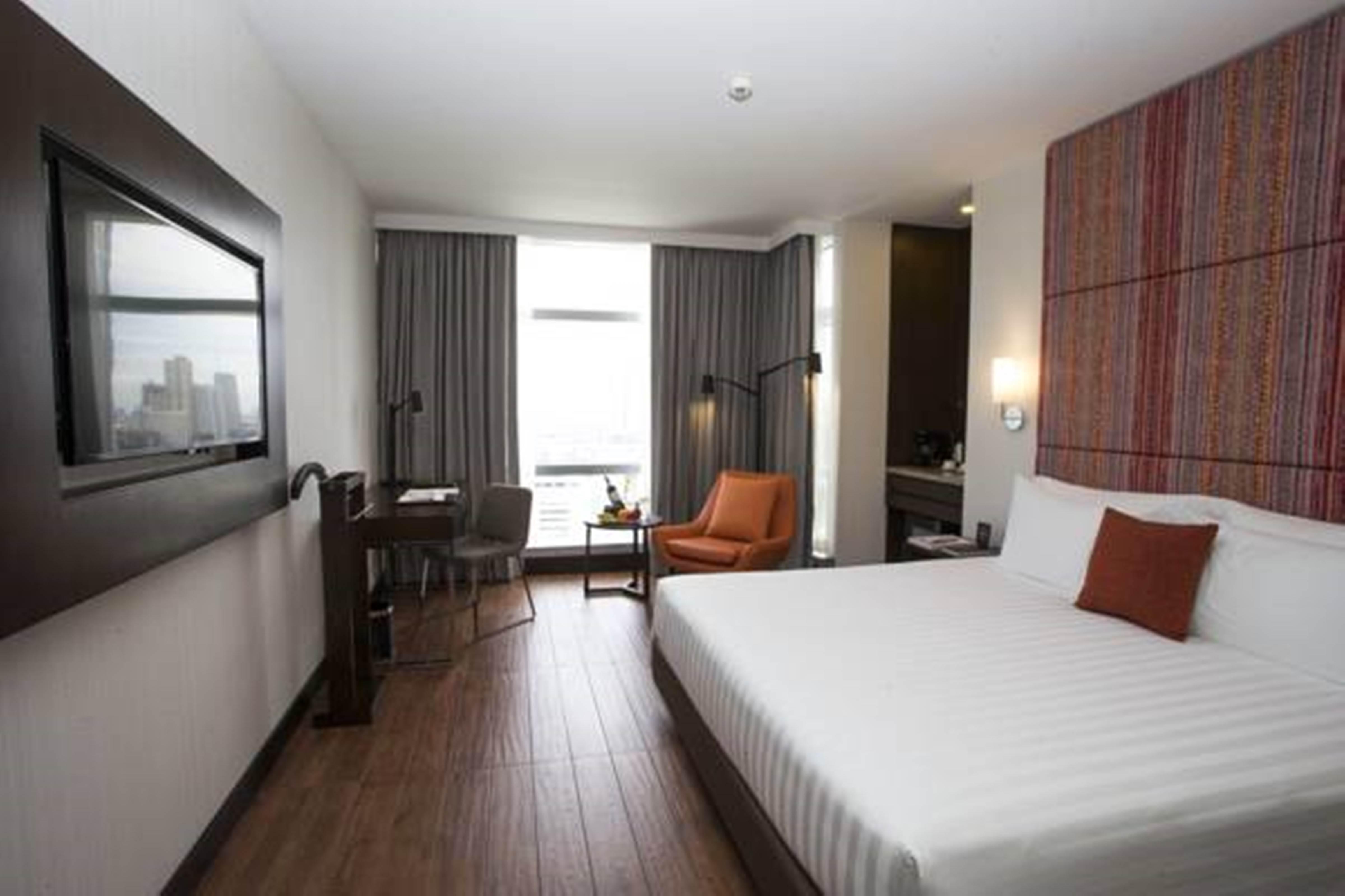 Pasig City Wynwood Hotel מראה חיצוני תמונה