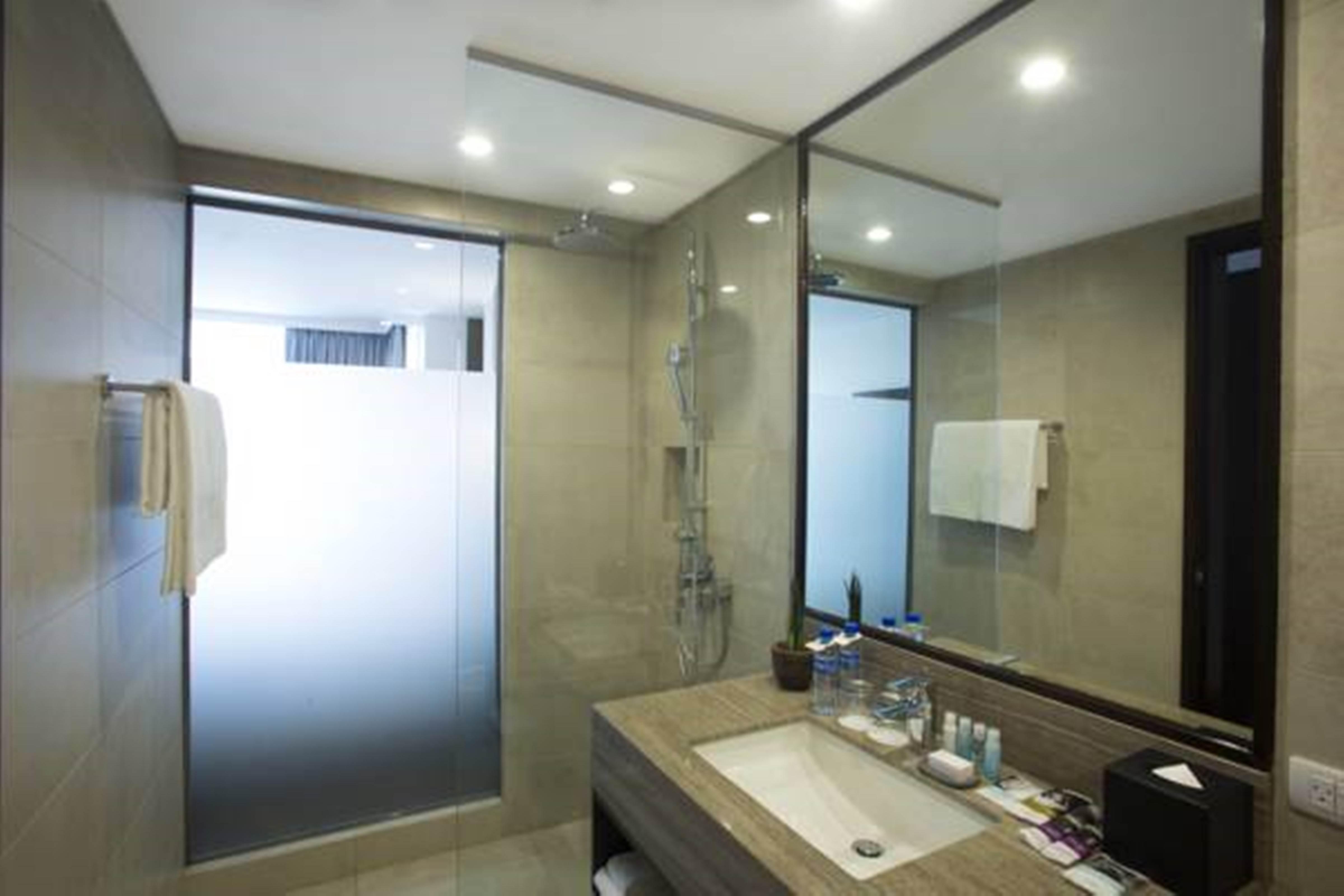Pasig City Wynwood Hotel מראה חיצוני תמונה